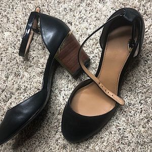 black keller calvin klein pumps!